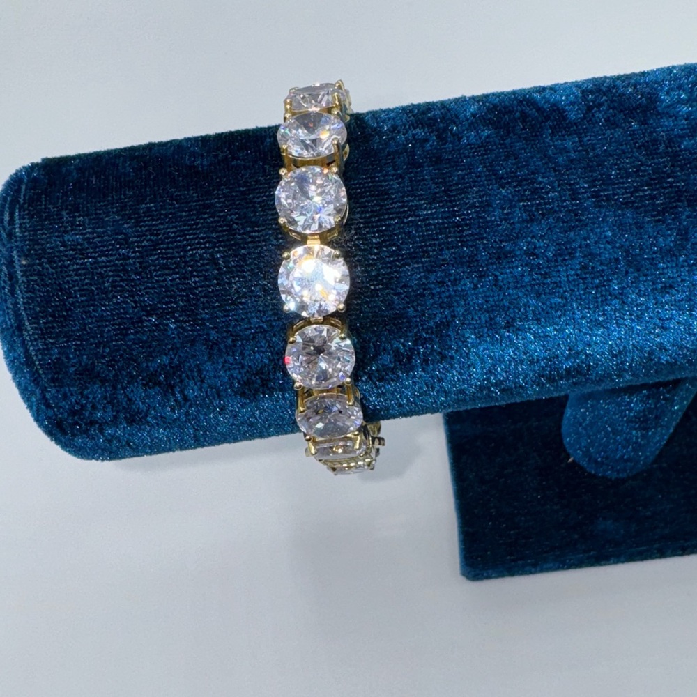 18k 72ct Tennis Bracelet - Picture 7 of 14
